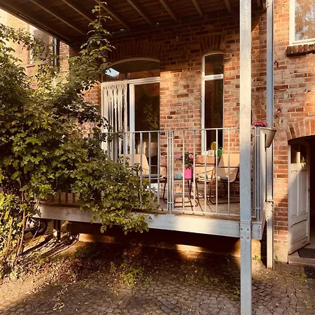 Apartment Mit Balkon Am Ice-bahnhof In Wilhelmshoehe By Castora Homes