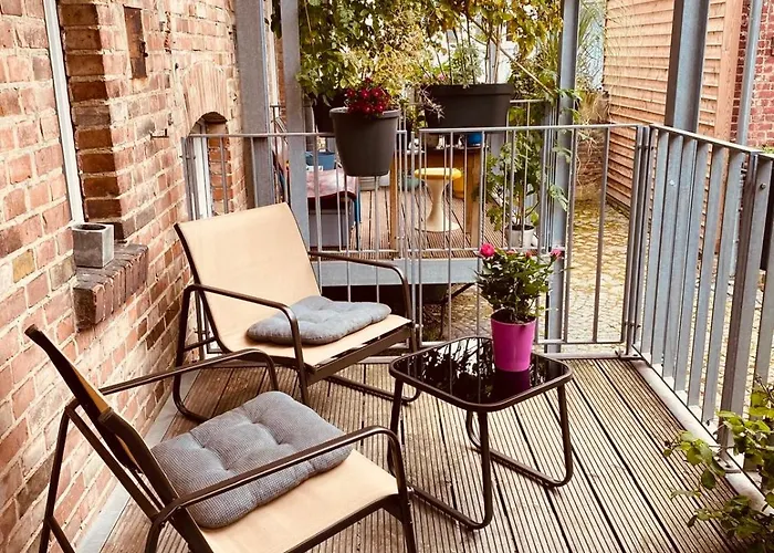 Apartment Mit Balkon Am Ice-bahnhof In Wilhelmshoehe By Castora Homes Kassel