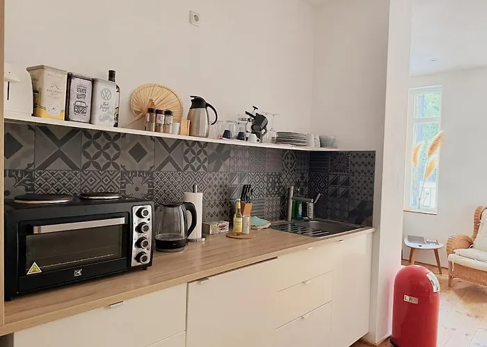 Mit Balkon Am Ice-bahnhof In Wilhelmshoehe By Castora Homes * 卡塞尔